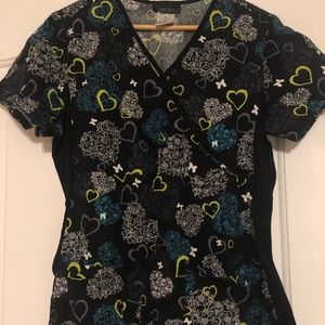 Cherokee scrub top